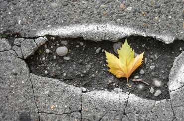 Britain’s Pothole Crisis: A £18.6 Billion National Disgrace — And What It Means for Every Driver on the Road